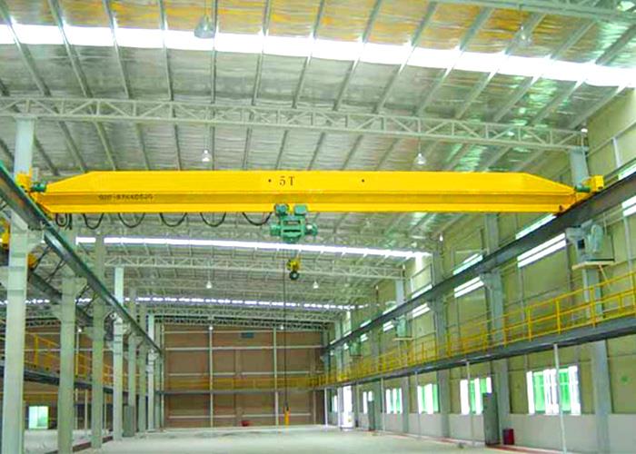 Xử lý mặt đất thấp headroom điện trên không cần cẩu